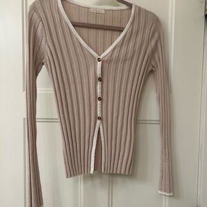 ILLA ILLA Women's Ribbed Cardigan in Beige and White